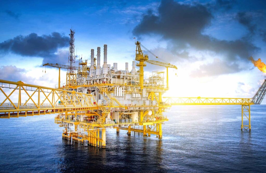 Quais são os principais desafios que a indústria do petróleo tem